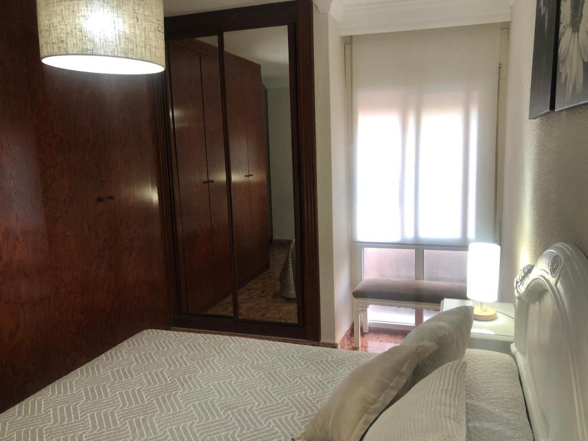 Piso En Pedregalejo A 50M De La Playa. Apartman Málaga Kültér fotó